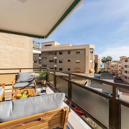 Sea View 2 Bedroom Apartment 2 Min Away From The Beach Торремолинос Экстерьер фото