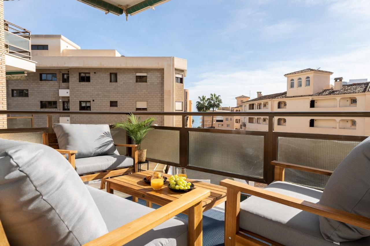 Sea View 2 Bedroom Apartment 2 Min Away From The Beach Торремолинос Экстерьер фото