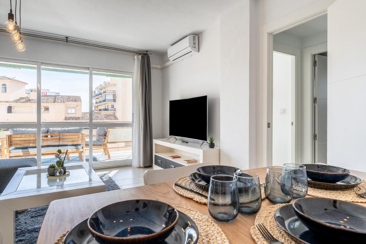 Sea View 2 Bedroom Apartment 2 Min Away From The Beach Торремолинос Экстерьер фото